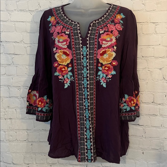 ANDREE BY UNIT Tops - ANDREE BY UNIT Embroidered Purple Blouse